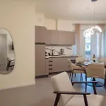 Spacious 2bdr With Balcony Arco-sempione Area, By Rentopolis ميلان