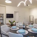 Spacious 2bdr With Balcony Arco-sempione Area, By Rentopolis شقة