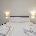 شقة Spacious 2bdr With Balcony Arco-sempione Area, By Rentopolis