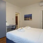 Spacious 2bdr With Balcony Arco-sempione Area, By Rentopolis ميلان