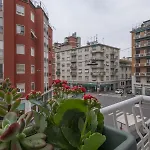 Spacious 2bdr With Balcony Arco-sempione Area, By Rentopolis شقة