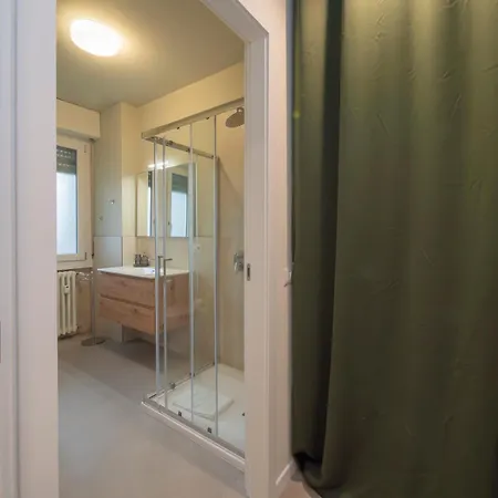 Spacious 2bdr With Balcony Arco-sempione Area, By Rentopolis Apartmán