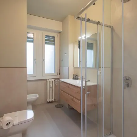 Apartmán Spacious 2bdr With Balcony Arco-sempione Area, By Rentopolis Milán