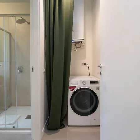 Spacious 2bdr With Balcony Arco-sempione Area, By Rentopolis Apartmán *