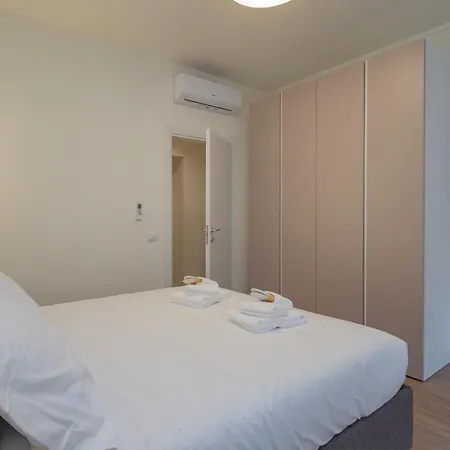 Spacious 2bdr With Balcony Arco-sempione Area, By Rentopolis Apartmán