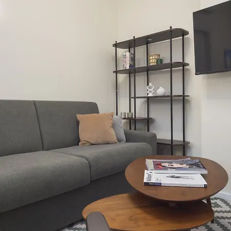 Spacious 2bdr With Balcony Arco-sempione Area, By Rentopolis Apartamento Milão